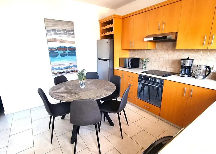 Haven: 7-minute Walk To The + Pool アパート *