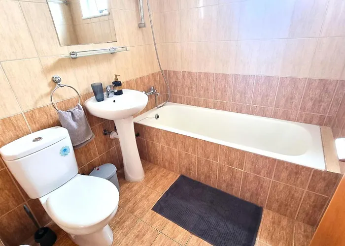 アパート Haven: 7-minute Walk To The + Pool